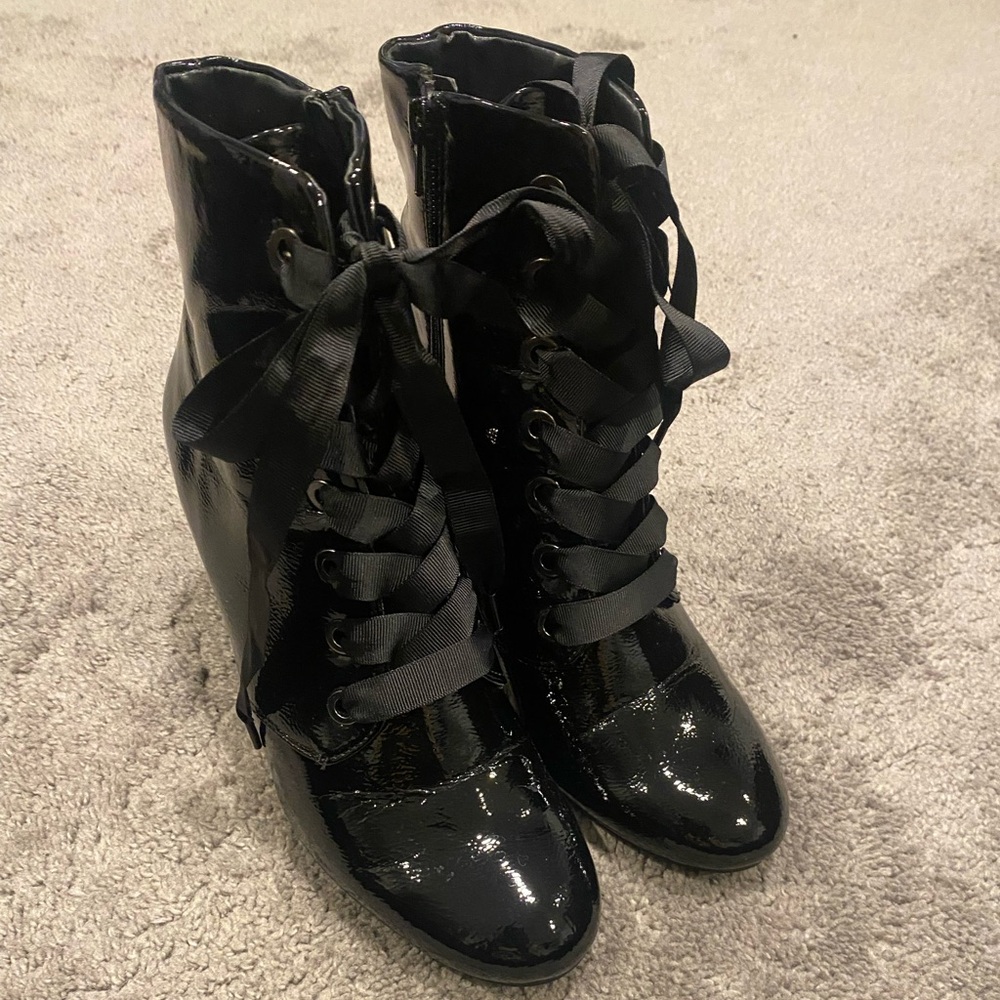 Kenneth Cole Reaction Booties - Patent Leather